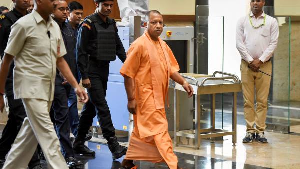 चेक बाउंस मामले में अधिकारियों ने क्या कहा