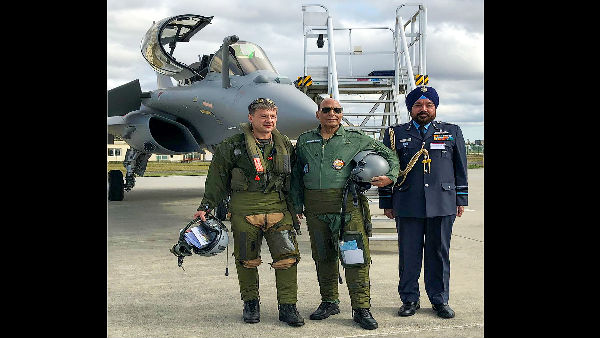 Defence Minister Rajnath Singh share experience after Rafale sortie Defence Minister Rajnath Singh share experience after Rafale sortie