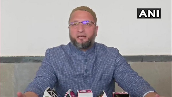 भागवत के बयान पर भड़ते ओवैसी