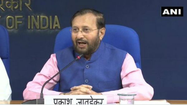 Modi Government Big Dicision on ownership rights to 40 lakhs people living in unauthorised colonies in Delhi. Modi Government Big Dicision on ownership rights to 40 lakhs people living in unauthorised colonies in Delhi.