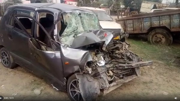 santosh gangwar personal secetary brijesh tiwari died in road accident in shahjahanpur santosh gangwar personal secetary brijesh tiwari died in road accident in shahjahanpur