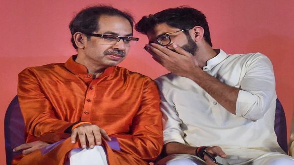 हिंदुत्व का मुद्दा नहीं छोड़ना चाहते