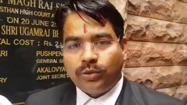 पीड़ित के वकील के आरोप