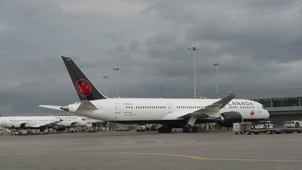 air canada, ladies and gentleman, gender neutral words, everybody air canada, ladies and gentleman, gender neutral words, everybody
