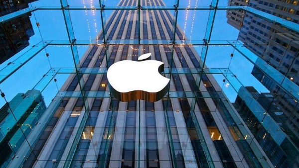 Apple becomes first US company valued at 2 trillion doller in market value Apple becomes first US company valued at 2 trillion doller in market value