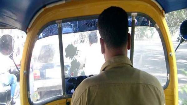 auto driver, chalaan auto driver, chalaan