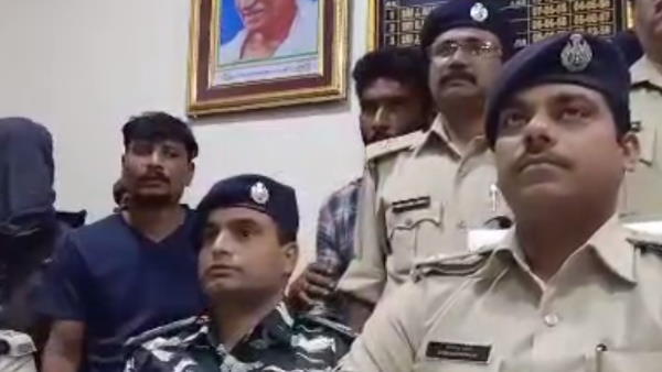 ट्रिपल मर्डर के बाद पुलिस को चुनौती
