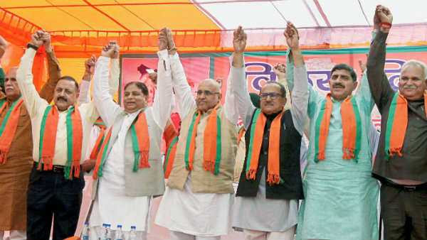 'कश्मीर के नेताओं के प्रति जनता में सहानुभूति नहीं'