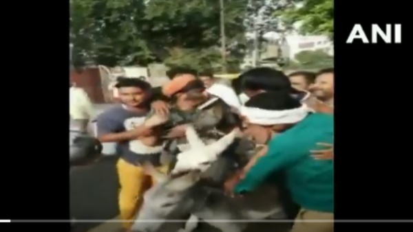 BSP leaders blackened face in Jaipur by workers BSP leaders blackened face in Jaipur by workers