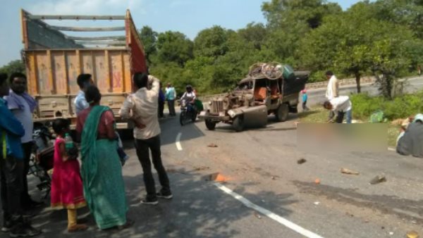 one died many injured road accident in chandauli one died many injured road accident in chandauli