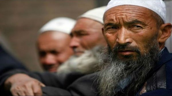 10 लाख उइगर मुस्लिमों को बंधक बना रखा है