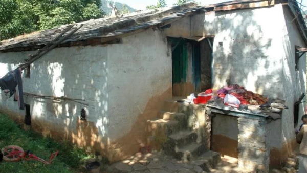 पोस्टमार्टम के लिए भेजे गए शव