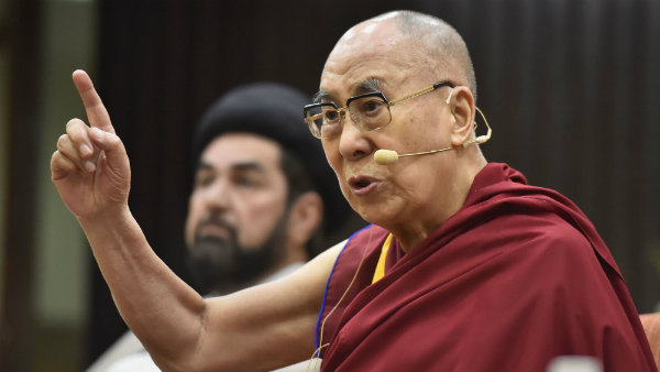 भारत से लोकतंत्र की भी सीख ले चीन- दलाई लामा