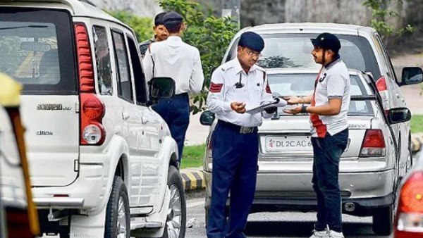 ट्रैफिक रूल तोड़ना अब पड़ेगा भारी