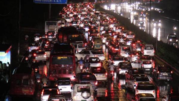 delhi traffic delhi traffic