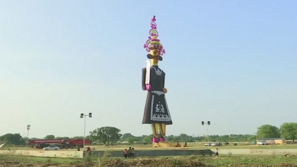 'लिम्का बुक ऑफ द रिकॉर्डस' आया नाम