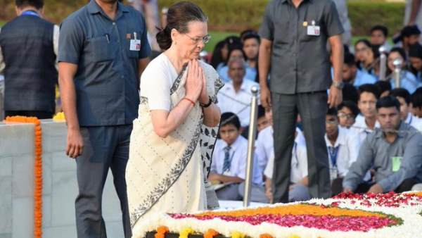 Congress President Sonia Gandhi speech Gandhi Jayanti attacks narendra modi gov Congress President Sonia Gandhi speech Gandhi Jayanti attacks narendra modi gov