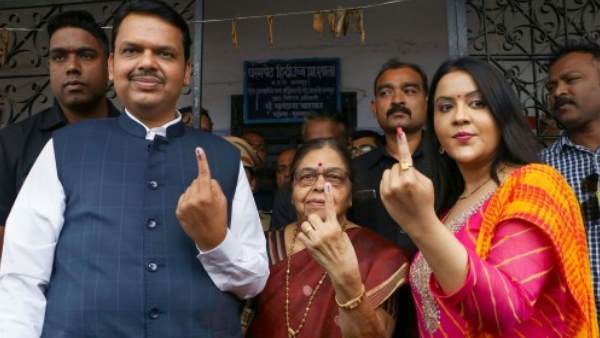 महाराष्ट्र के मुख्यमंत्री देवेंद्र फडणवीस और उनकी पत्नी अमृता फडणवीस महाराष्ट्र के मुख्यमंत्री देवेंद्र फडणवीस और उनकी पत्नी अमृता फडणवीस