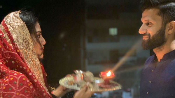 कोलकाता के कारोबारी निखिल जैन से शादी की है नुसरत ने