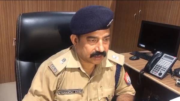 10 years-girl physically harassed by shopkeeper at hardoi 10 years-girl physically harassed by shopkeeper at hardoi