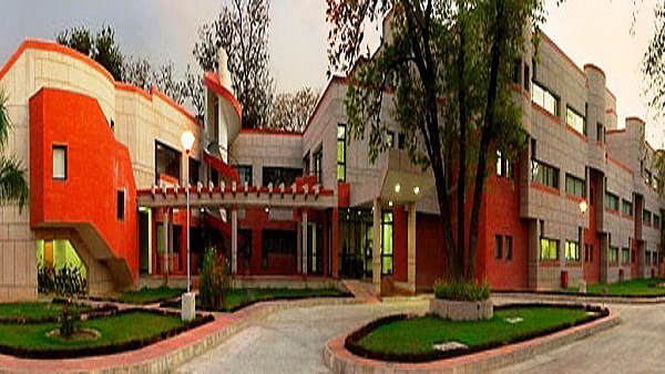 iit-kanpur-professor-found-guilty-in-molestation-of-foreign-girl iit-kanpur-professor-found-guilty-in-molestation-of-foreign-girl