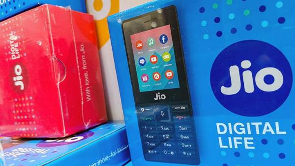 जुलाई 2017 में लॉन्च किया था फोन