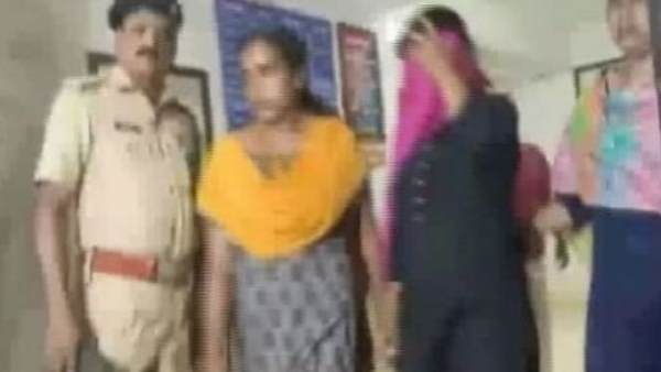 रोजाना चर्च जाया करती थी