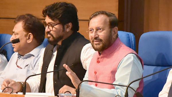 देश की अर्थव्यवस्था को बदहाली की ओर ले गए मनमोहन
