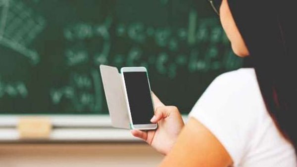 Rajasthan government has issued a circular barring use of mobile phones in classes Rajasthan government has issued a circular barring use of mobile phones in classes