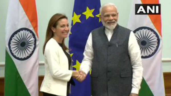 PM मोदी-डोभाल से मिली यूरोपीय सांसदों की टीम, कल करेगी कश्मीर का दौरा PM मोदी-डोभाल से मिली यूरोपीय सांसदों की टीम, कल करेगी कश्मीर का दौरा