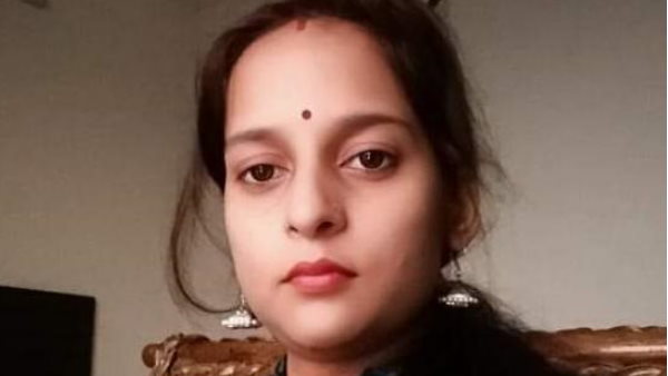 सास-ससुर के साथ रह रही थी दिव्या