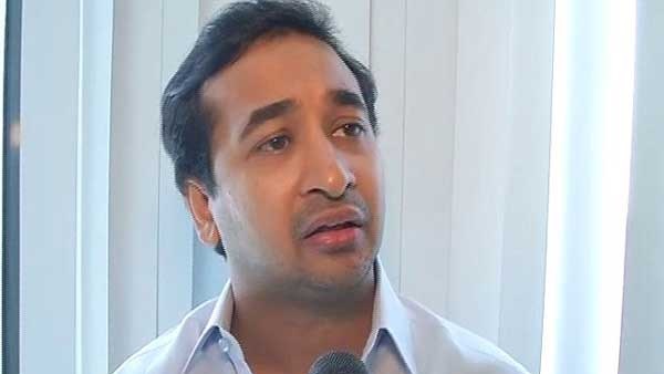 Nitesh Rane former Congress MLA and son of Narayan Rane joins BJP Nitesh Rane former Congress MLA and son of Narayan Rane joins BJP