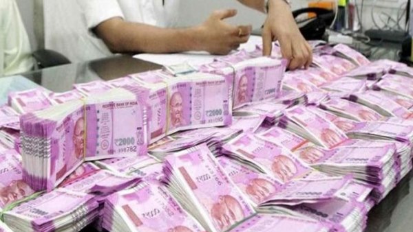 2,000 के नोटों की छपाई को न्यूनतम तक सीमित करने का निर्णय लिया गया