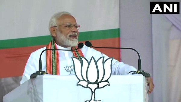 महाराष्ट्र में विपक्ष पर जमकर बरसे पीएम मोदी, कहा- उन्हें बंटा हुआ भारत चाहिए, इस सोच पर शर्म आनी चाहिए महाराष्ट्र में विपक्ष पर जमकर बरसे पीएम मोदी, कहा- उन्हें बंटा हुआ भारत चाहिए, इस सोच पर शर्म आनी चाहिए