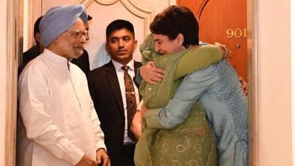 Priyanka Gandhi Hugs Bangladesh PM Sheikh Hasina,sonia gandhi manmohan singh Priyanka Gandhi Hugs Bangladesh PM Sheikh Hasina,sonia gandhi manmohan singh