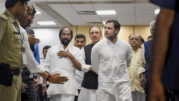 कोका कोला और मैकडोनाल्ड कंपनी पर राहुल गांधी की खिंचाई