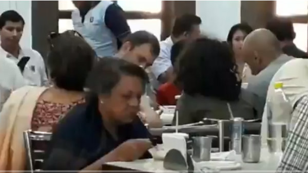 rahul gandhi enjoys chaat at delhis bengali market after haryana-maharashtra elections campaign rahul gandhi enjoys chaat at delhis bengali market after haryana-maharashtra elections campaign