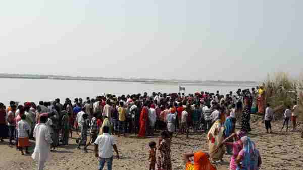 people drowned as boat capsizes in Ghaghra river people drowned as boat capsizes in Ghaghra river