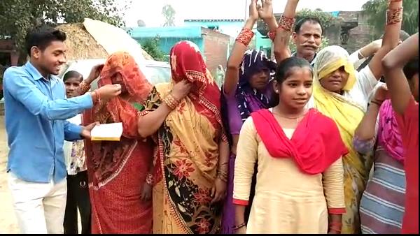 अजय के परिवार की तीन बेटियां भी चैंपियन