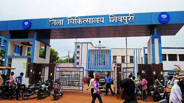 मरीज के शव पर रेंग रही थी चीटियां