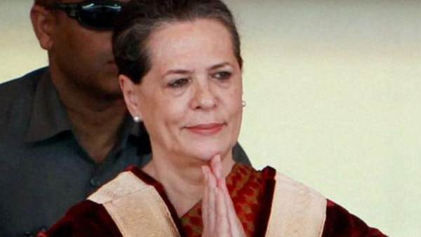 सार्वजनिक कार्यों में आई कमी