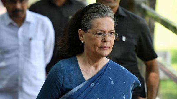 Sonia Gandhi meets DK Shivakumar at Tihar Jail Sonia Gandhi meets DK Shivakumar at Tihar Jail
