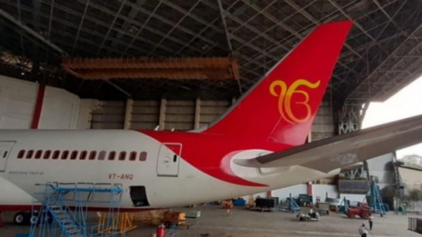 Gurunank dev 550 prakash parv Air India made Ek Onkar symbol on the aircraft Gurunank dev 550 prakash parv Air India made Ek Onkar symbol on the aircraft