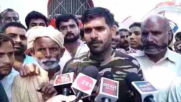ex bsf jawan Tej Bahadur released from Jhansi jail ex bsf jawan Tej Bahadur released from Jhansi jail