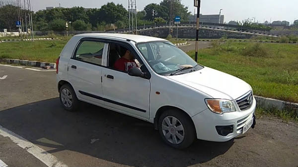 यहां ड्राइविंग टेस्ट के लिए सलवार-कमीज है ड्रेस कोड