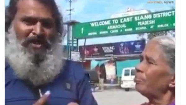 नौकरी छोड़ मां को घुमाने निकले
