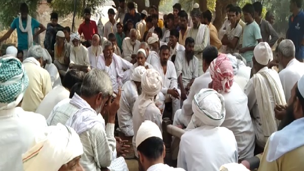 truck driver family not ready to take dead body and did demands of 50 lakh rupees truck driver family not ready to take dead body and did demands of 50 lakh rupees
