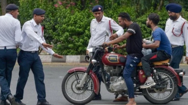 Kerala cabinet has decided to reduce fines of new Motor Vehicle Act Kerala cabinet has decided to reduce fines of new Motor Vehicle Act