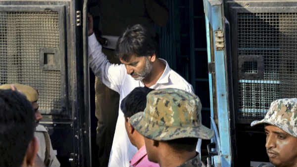 26 अप्रैल को हटा कोर्ट का स्टे