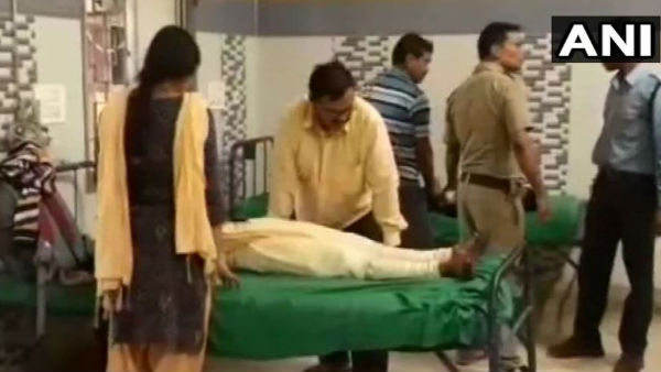West Bengal: 11 persons got injured in a stampede on an over bridge at Burdwan Railway Station West Bengal: 11 persons got injured in a stampede on an over bridge at Burdwan Railway Station